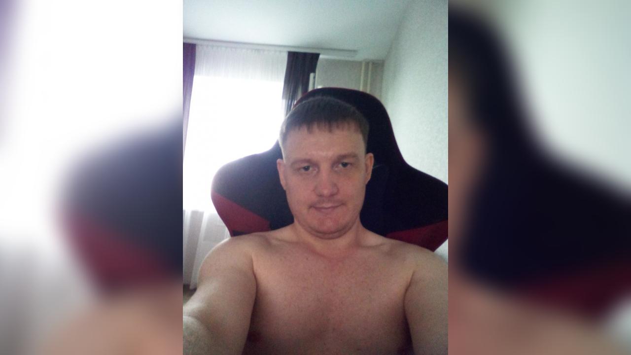 Webcam chat profile for MysteWanderer: Exhibition