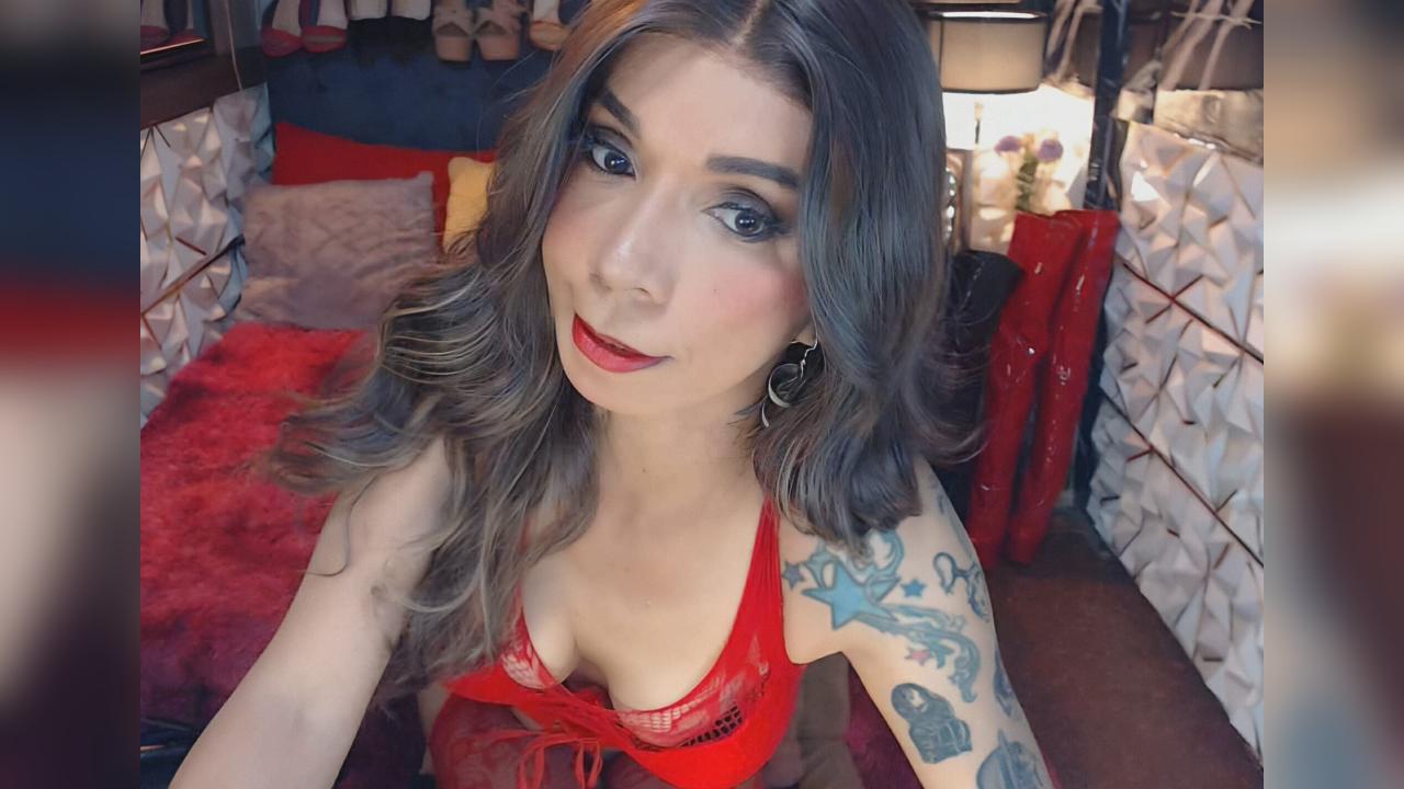 Webcam chat profile for CELINAFOX: Dominatrix