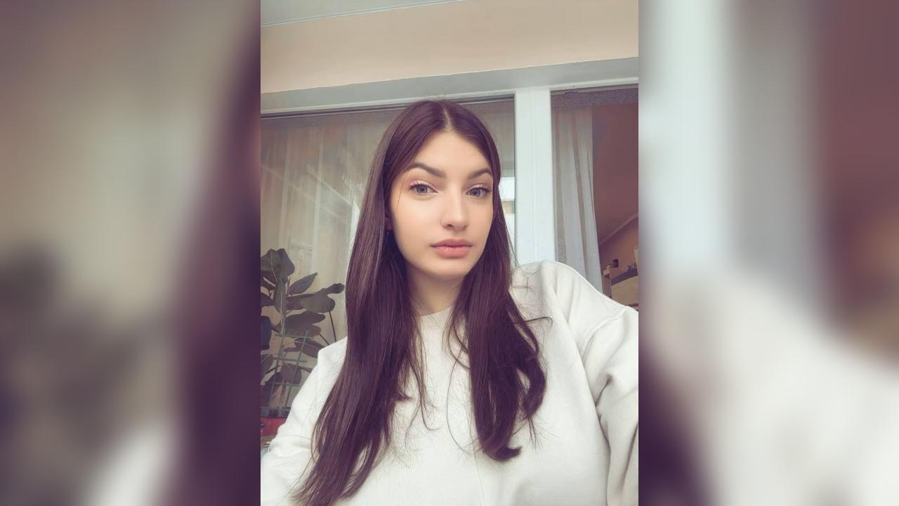 Webcam chat profile for EsAdel: Outfits