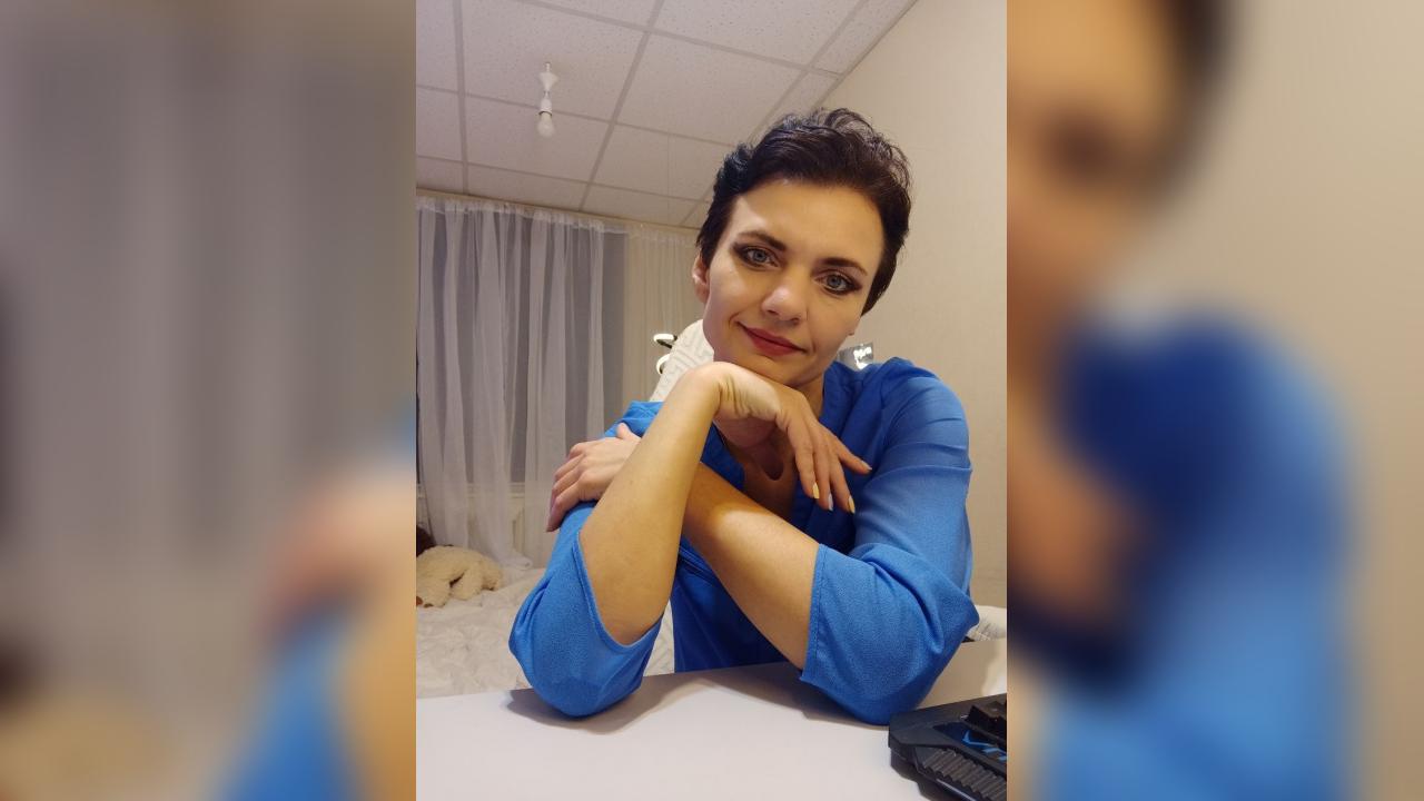 Webcam chat profile for AngieShae: Ask about my other interests