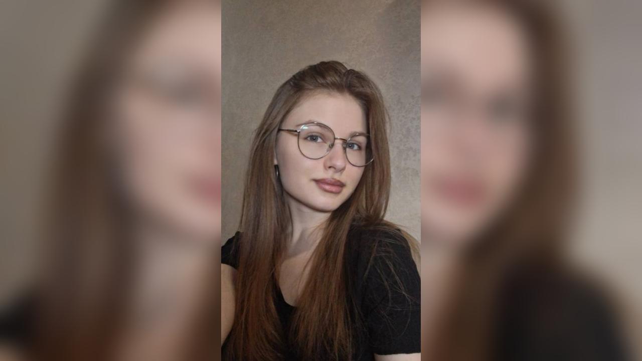 Webcam chat profile for 001GOODGIRL: Cooking