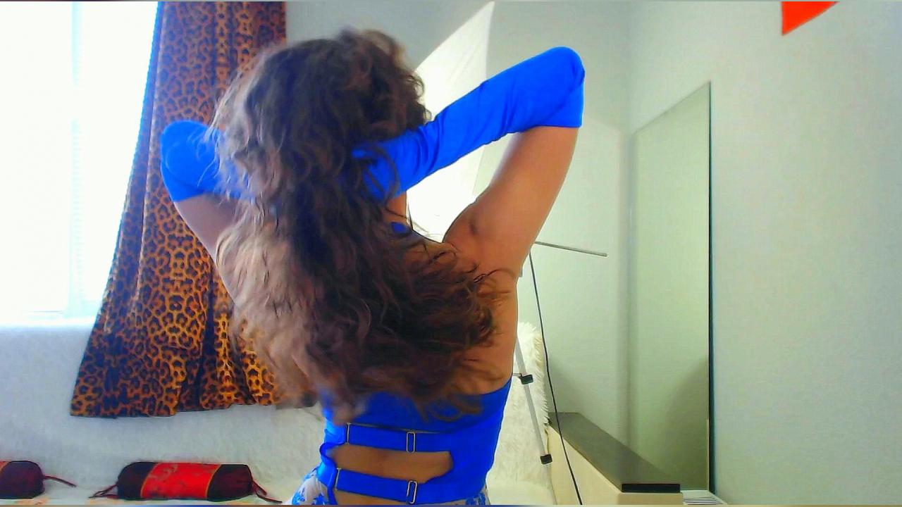 Webcam chat profile for MissLovely1: Leather