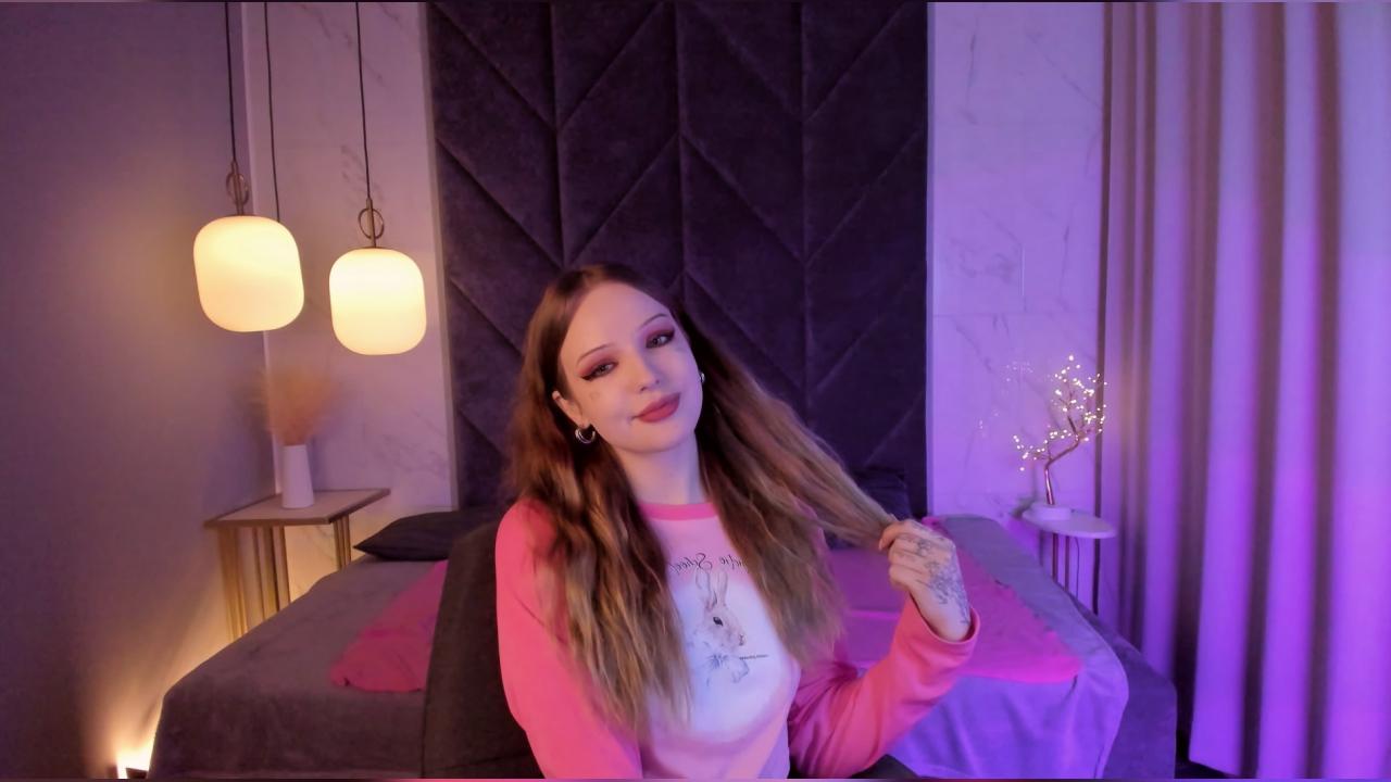 Webcam chat profile for IrisFresh: Legs, feet & shoes