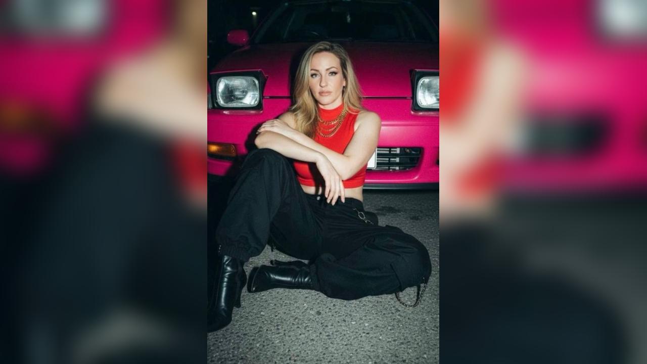 Webcam chat profile for Mariselle: Outfits