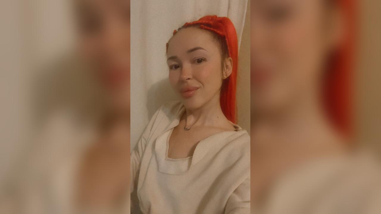 Webcam chat profile for Margosha1: Smoking