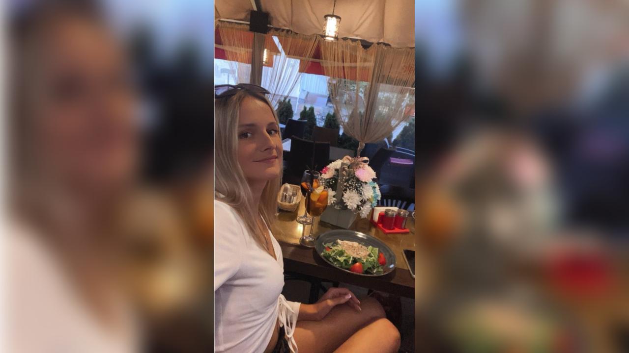 Webcam chat profile for Serenelle