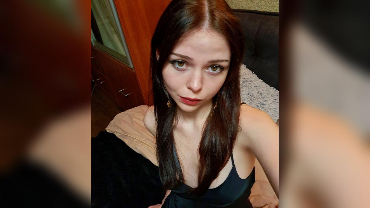 Webcam chat profile for AriaBelisse: Outfits