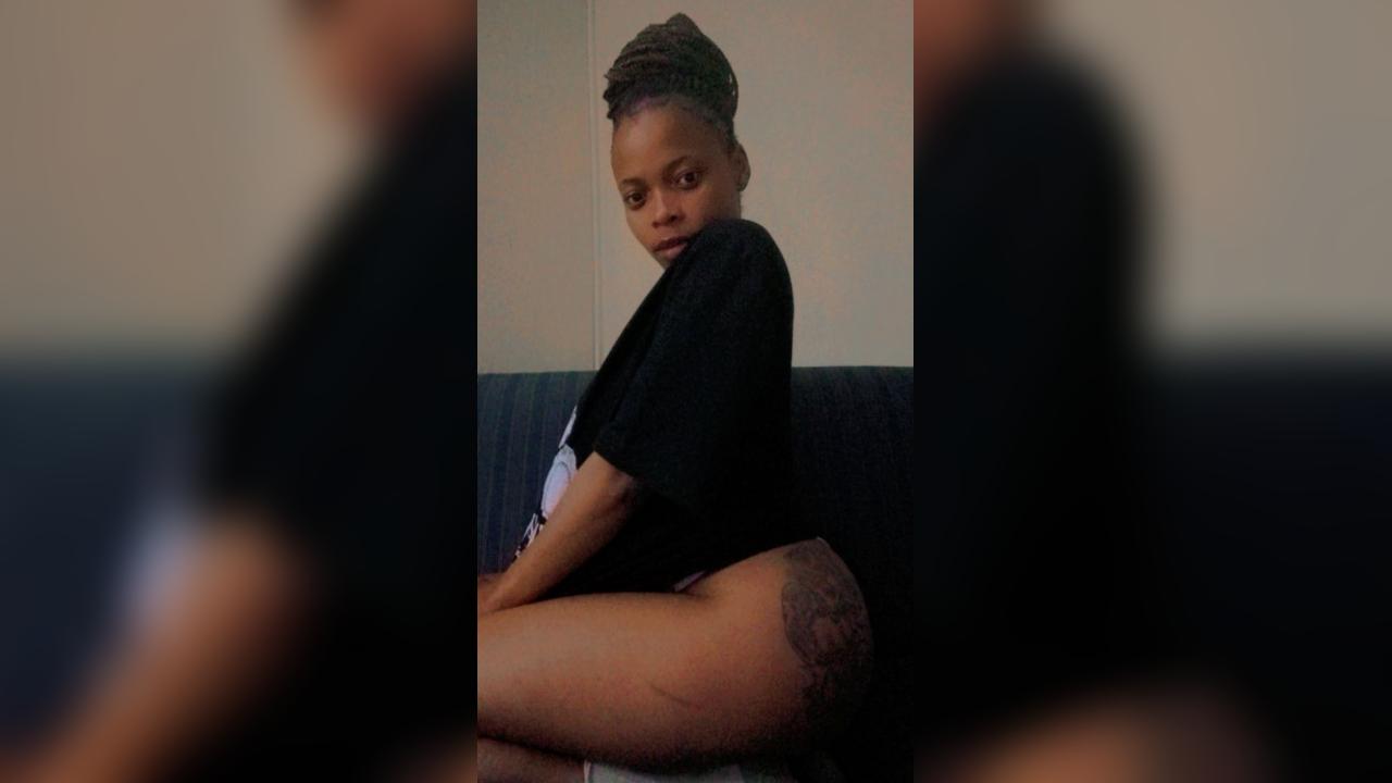 Webcam chat profile for SweetestPearlx: Bondage & discipline