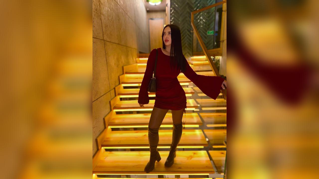 Webcam chat profile for kristina555: Outfits