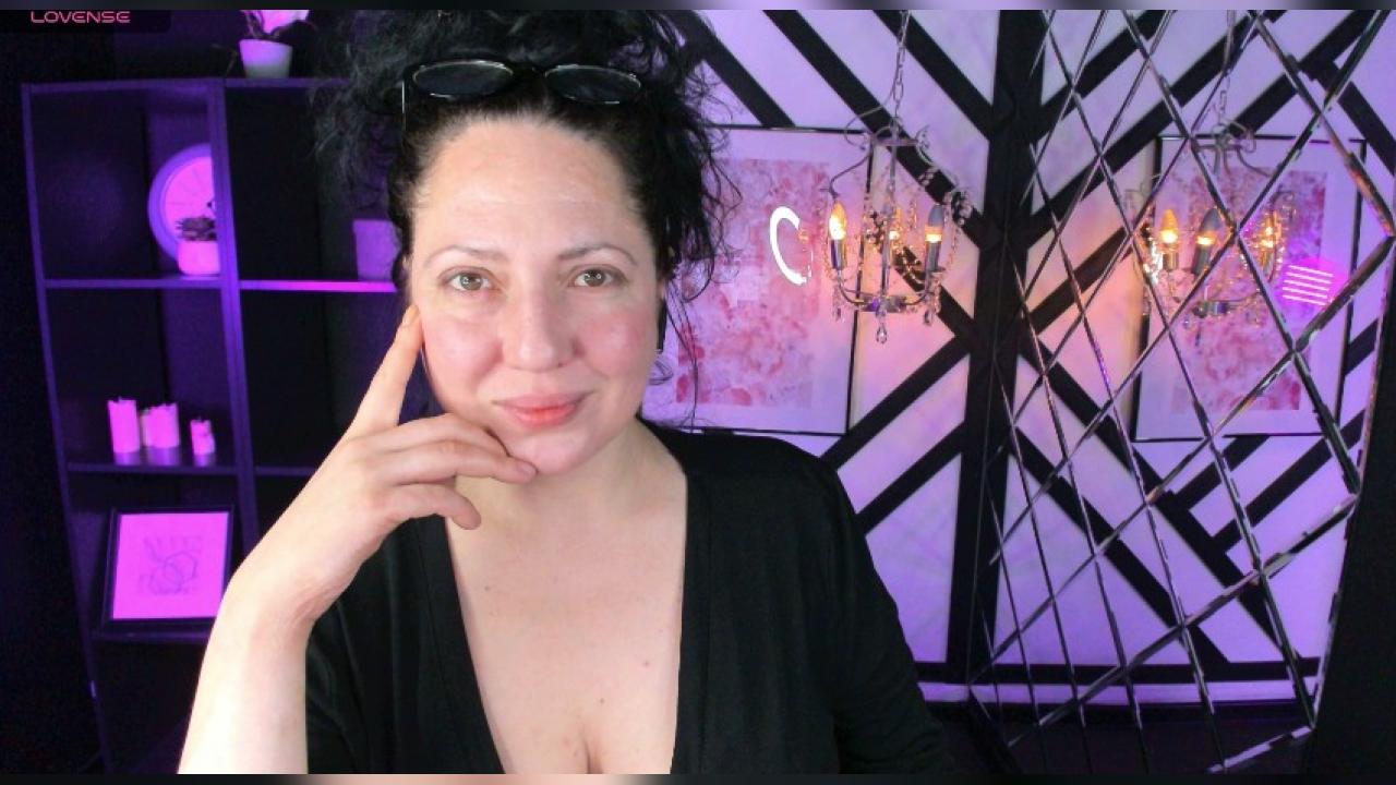 Webcam chat profile for AnitaMuse: Latex & rubber