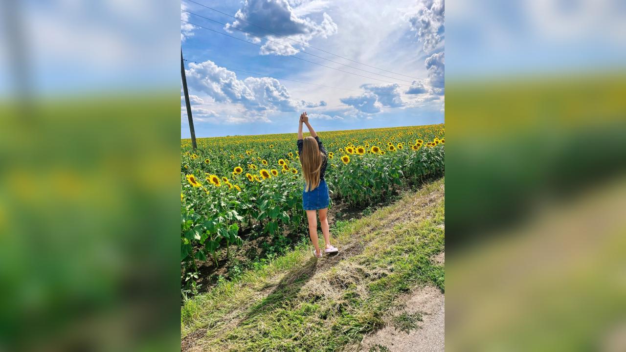 Webcam chat profile for BrightSun: Cooking