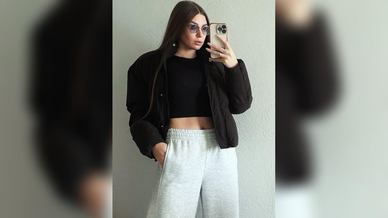 Webcam chat profile for SweetBantik: Nails