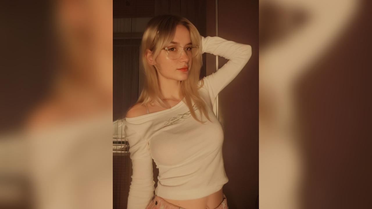 Webcam chat profile for Nyala: Ask about my Hobbies