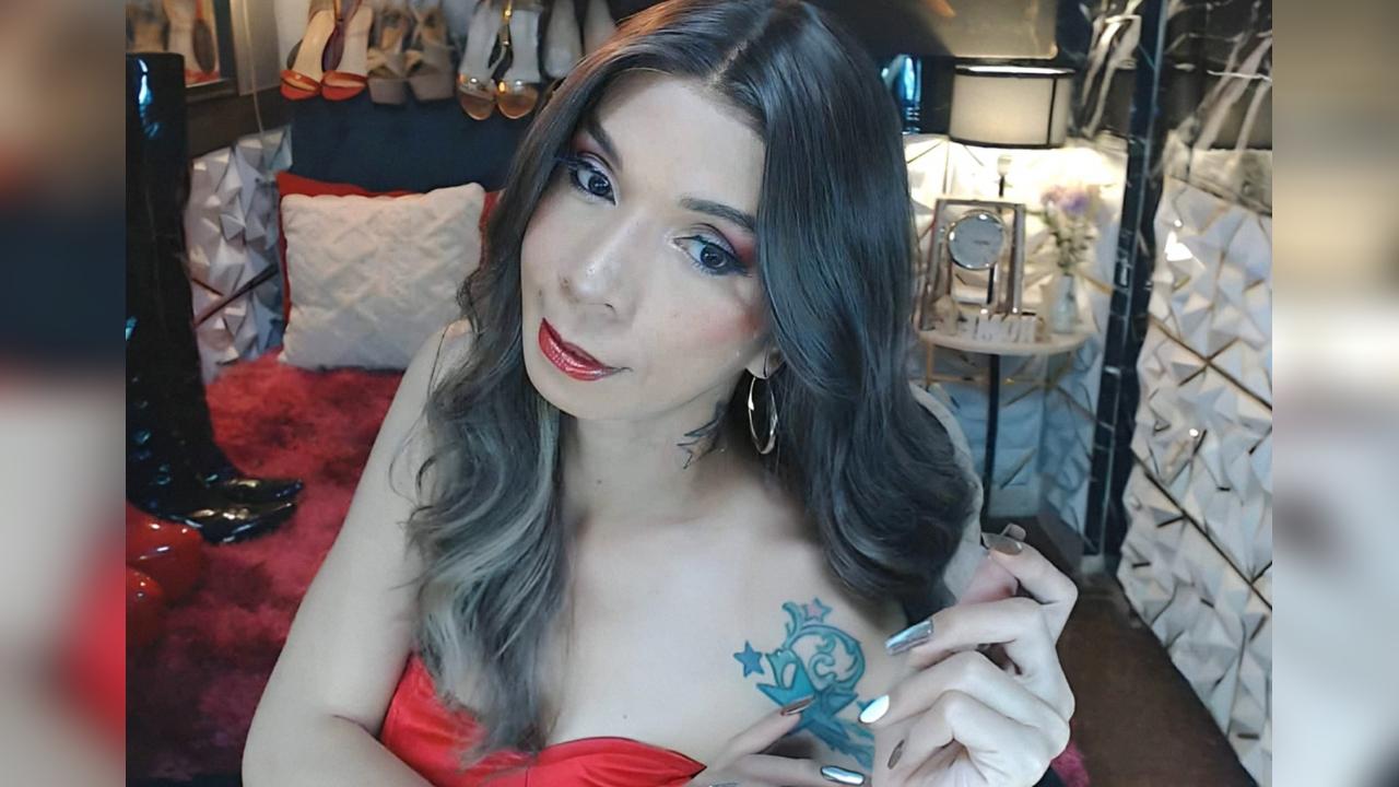 Webcam chat profile for CELINAFOX: Dominatrix