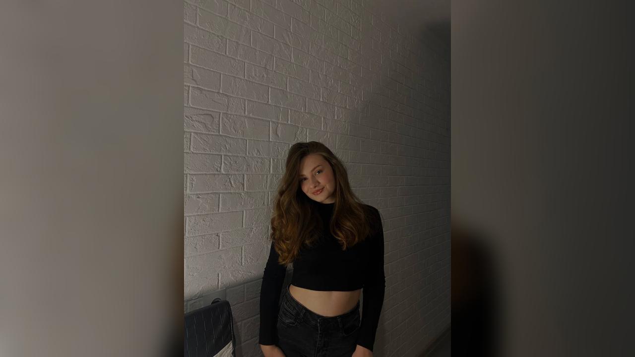 Webcam chat profile for AvelynNoir: Outfits