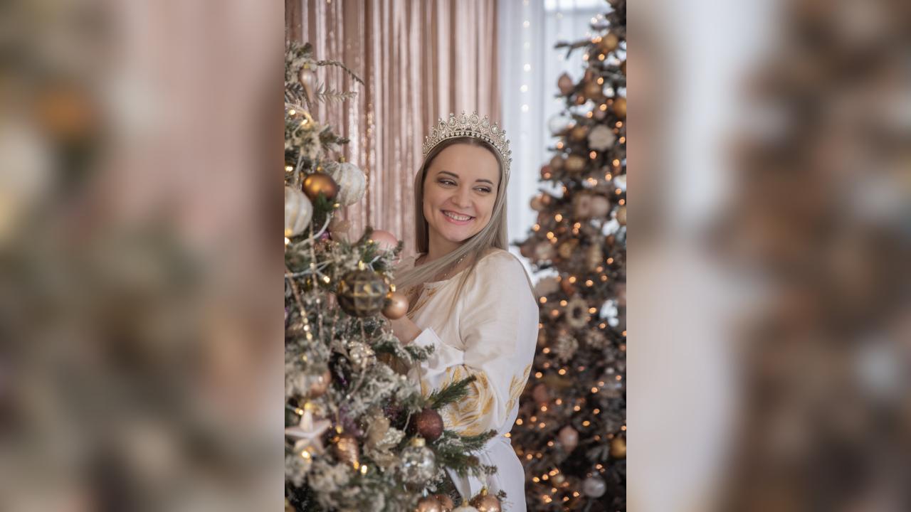 Webcam chat profile for lollyjull: Bondage & discipline