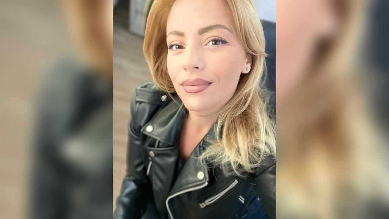 Webcam chat profile for SingleLady: Outfits