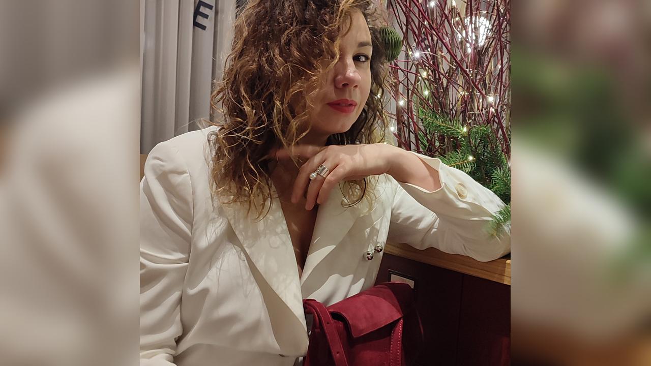 Webcam chat profile for CaramelKA81