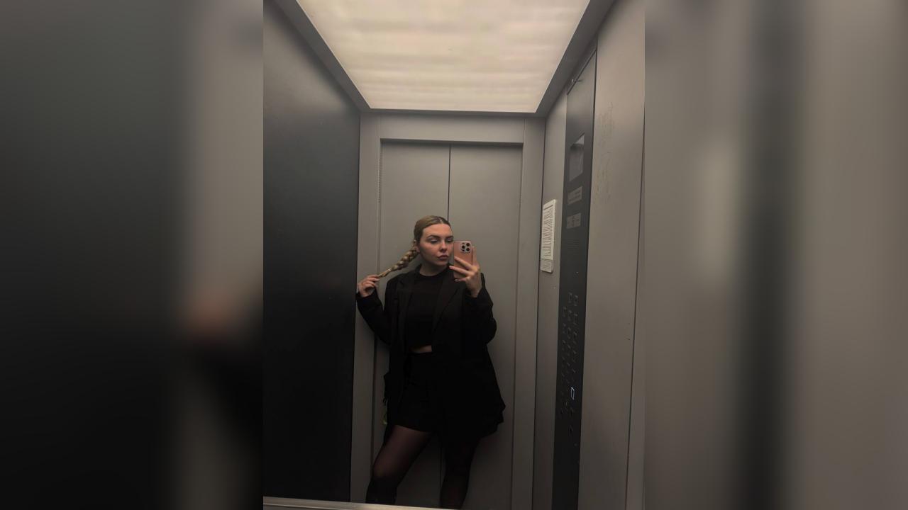 Webcam chat profile for DianaRenee: Nails