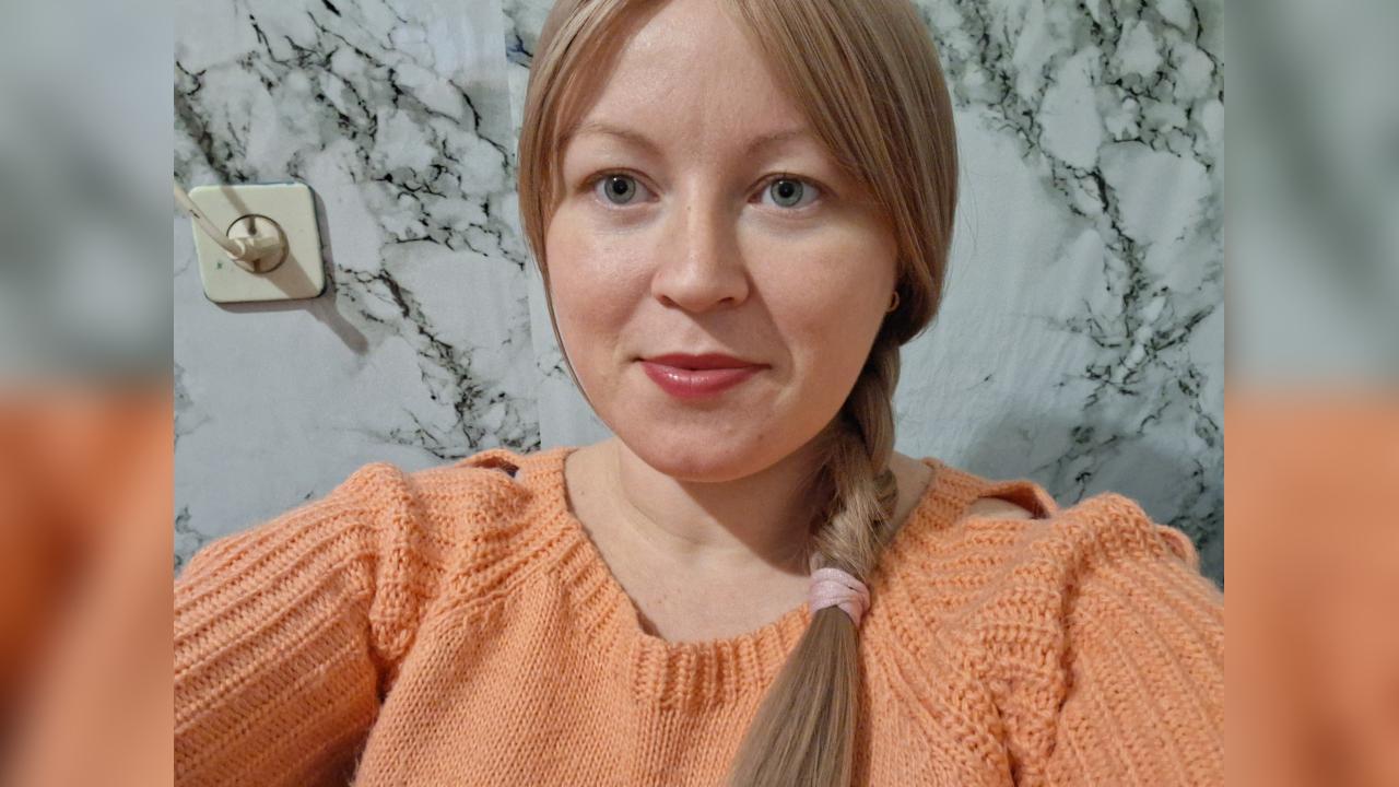 Webcam chat profile for sweetcandymmm: Nipple play