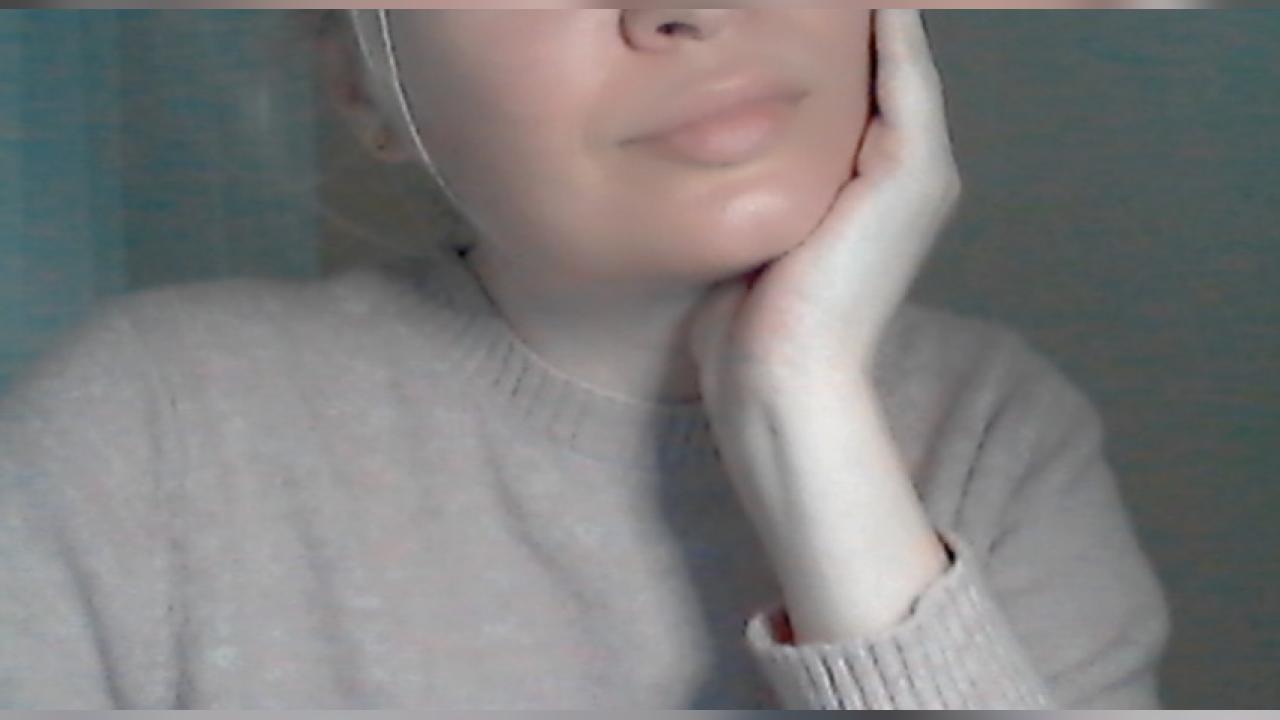 Webcam chat profile for PixelatedDream1: Humor