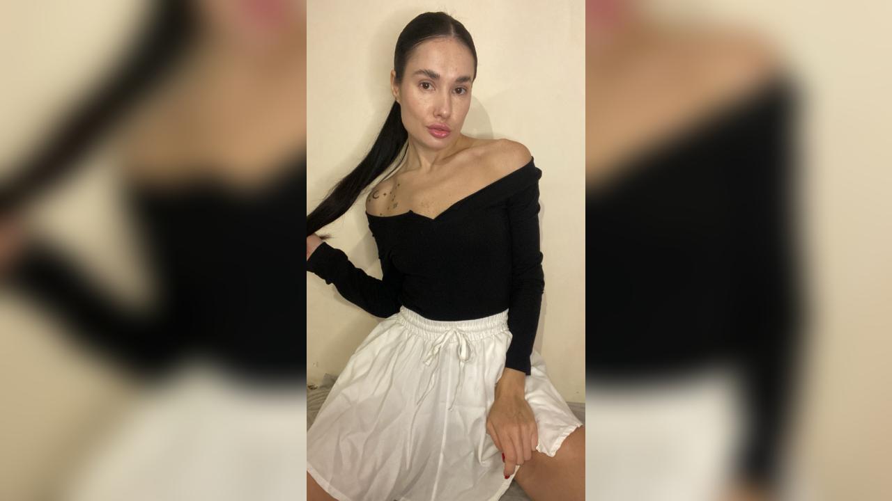 Webcam chat profile for AliSSa: Ask about my Hobbies