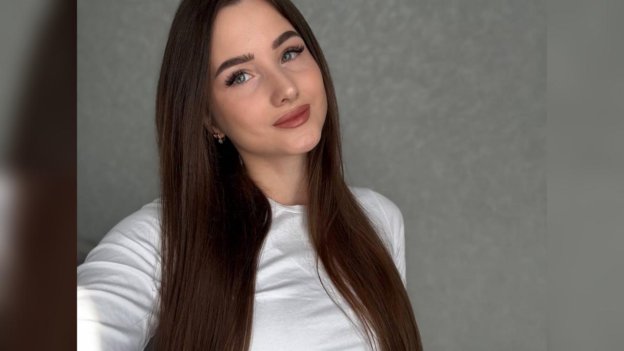 Webcam chat profile for Daciannie: Ask about my Hobbies