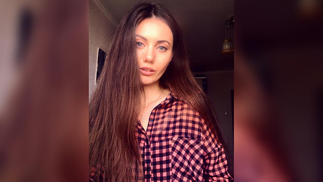 Webcam chat profile for Re3gina: Ask about my Hobbies