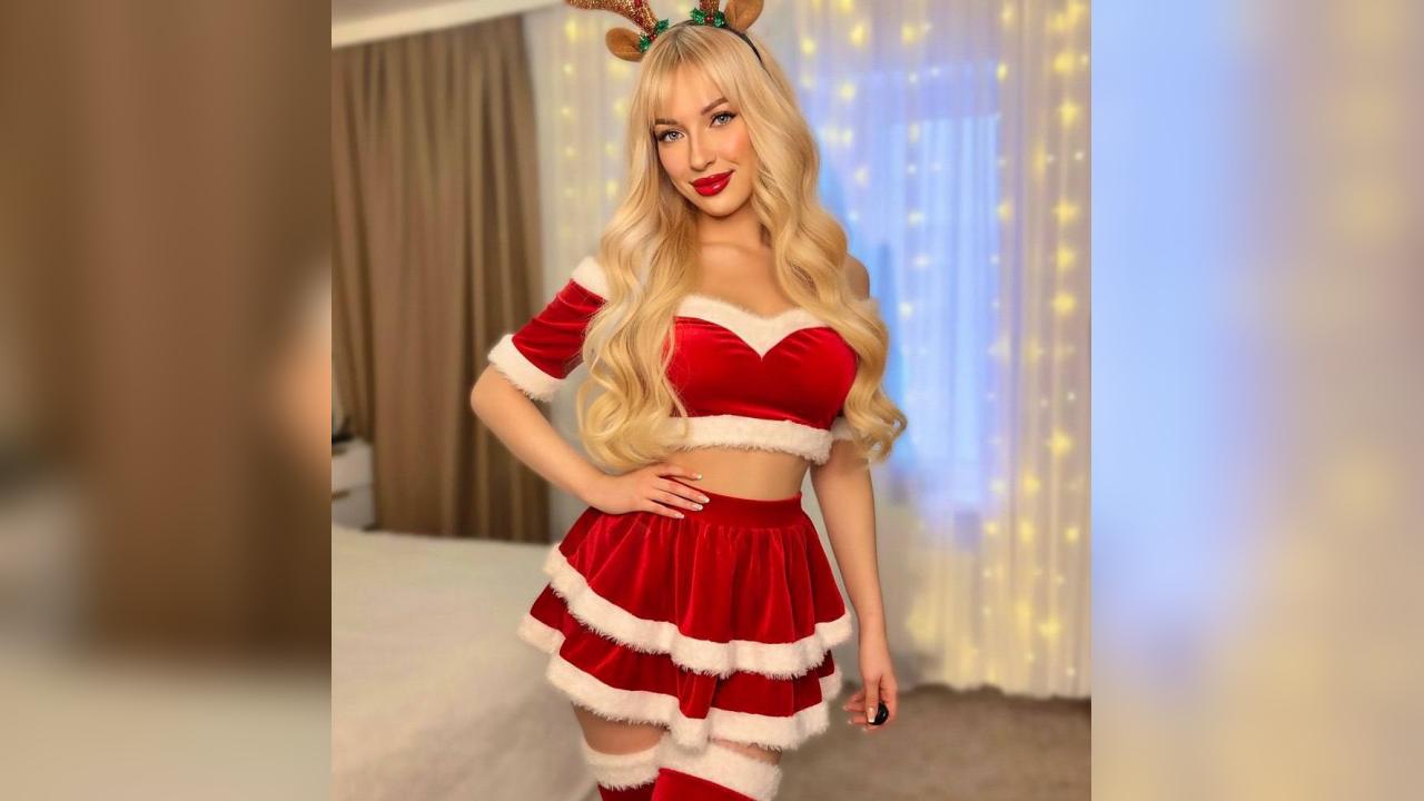 Webcam chat profile for Rinae