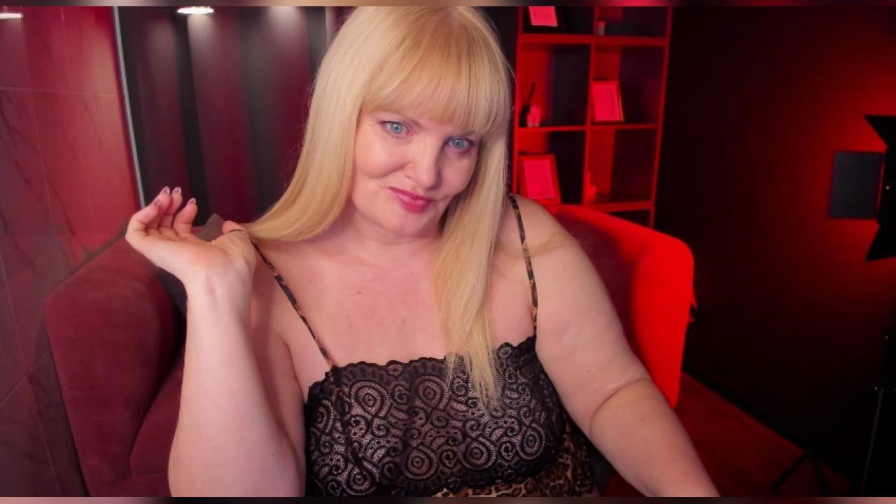 Webcam chat profile for NicoleKind: Legs, feet & shoes