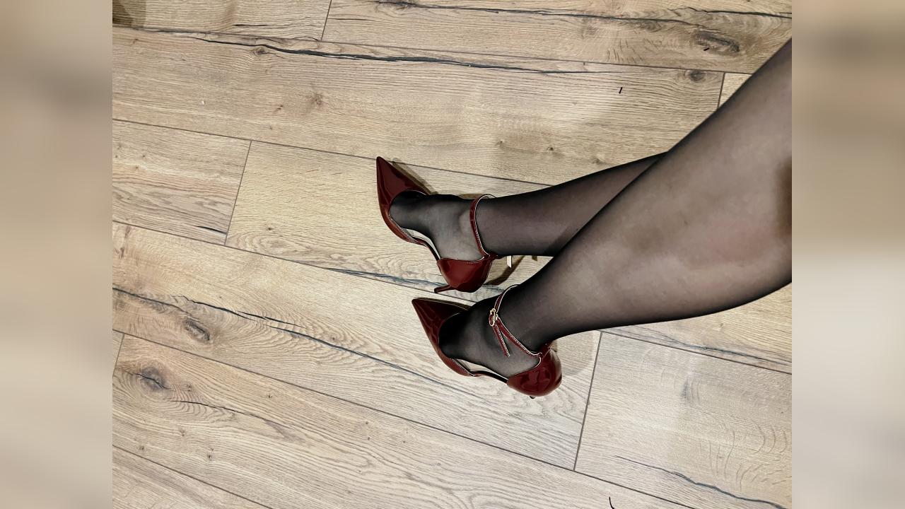 Webcam chat profile for ColdTenderness: Dominatrix