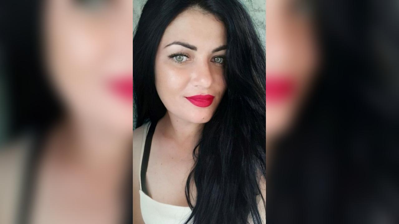 Webcam chat profile for MiraHeels: Outfits