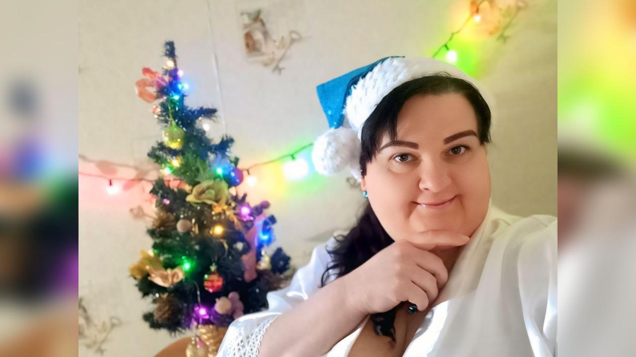 Webcam chat profile for BabySweetXX: Kissing