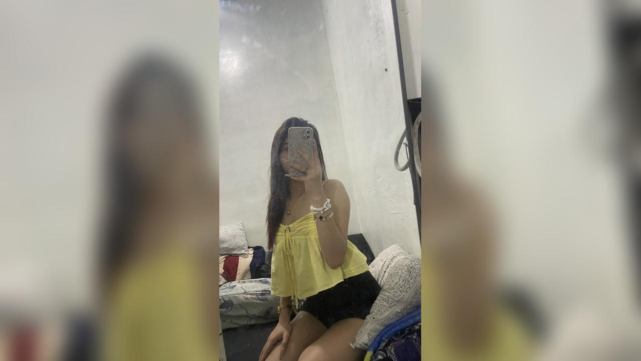 Webcam chat profile for ScarlettLore: Jerking off