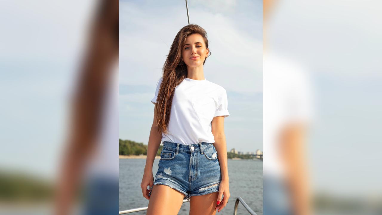 Webcam chat profile for Re3gina: Fitness