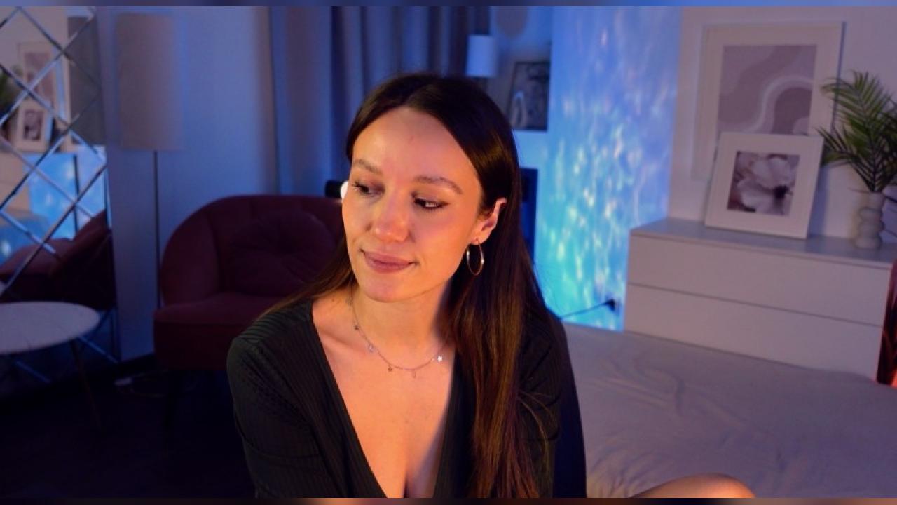 Webcam chat profile for AgnesGoddes: Legs, feet & shoes