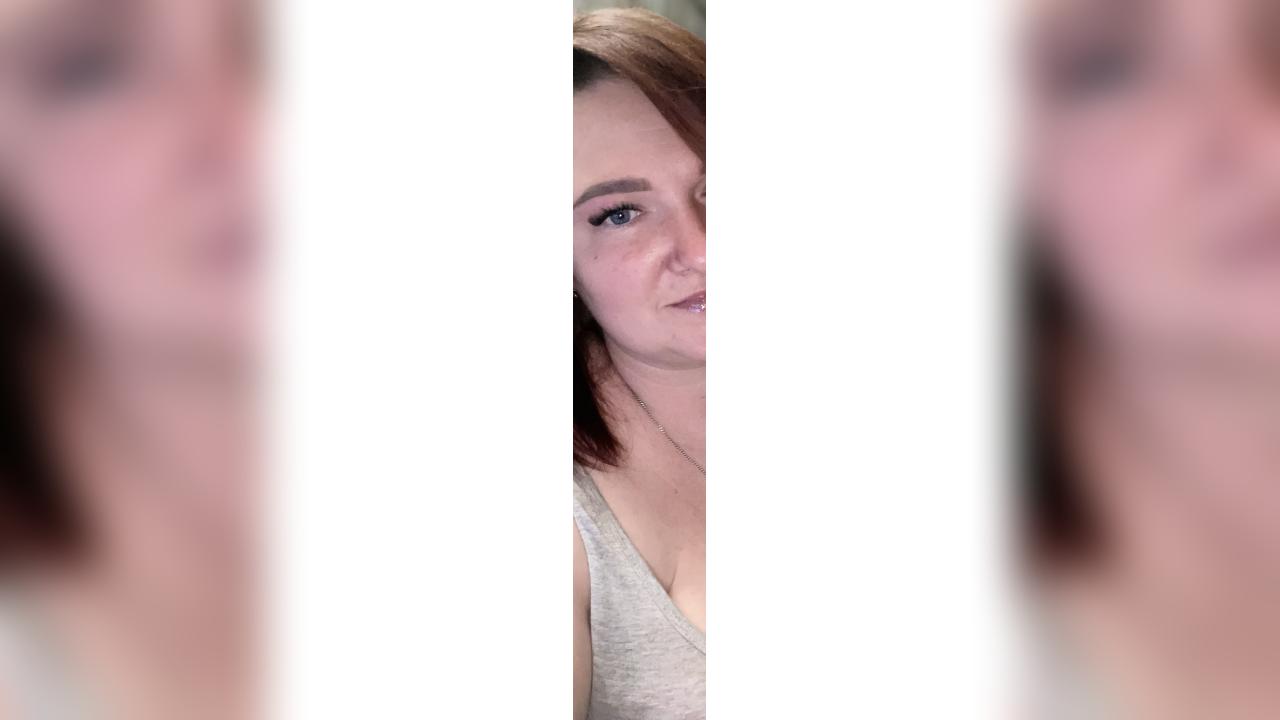 Webcam chat profile for AngelQSky: Leather