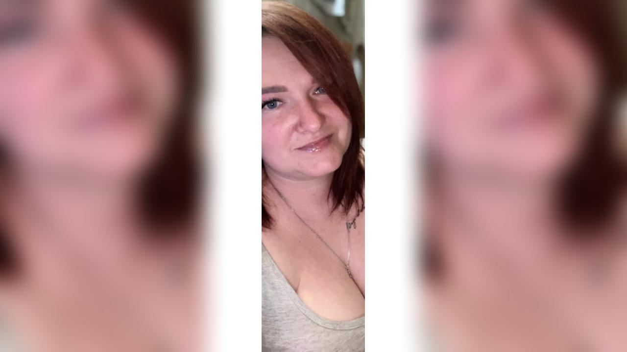 Webcam chat profile for AngelQSky: Leather