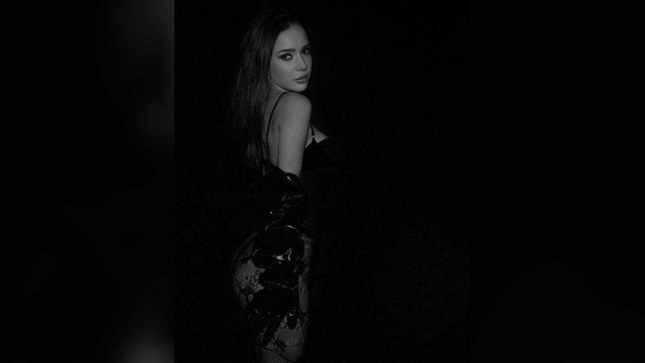 Webcam chat profile for EvaLow: Lingerie & stockings