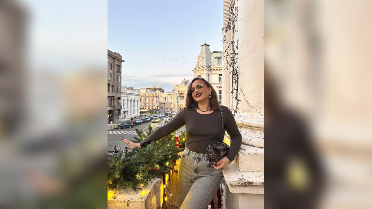 Webcam chat profile for JennyGo: Outfits