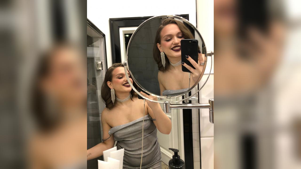 Webcam chat profile for JennyGo: Outfits