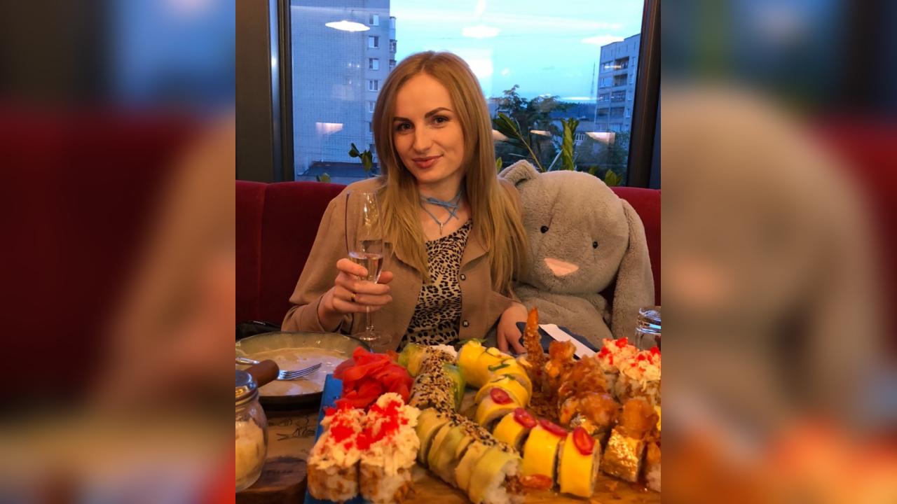 Webcam chat profile for Yalana: Cooking