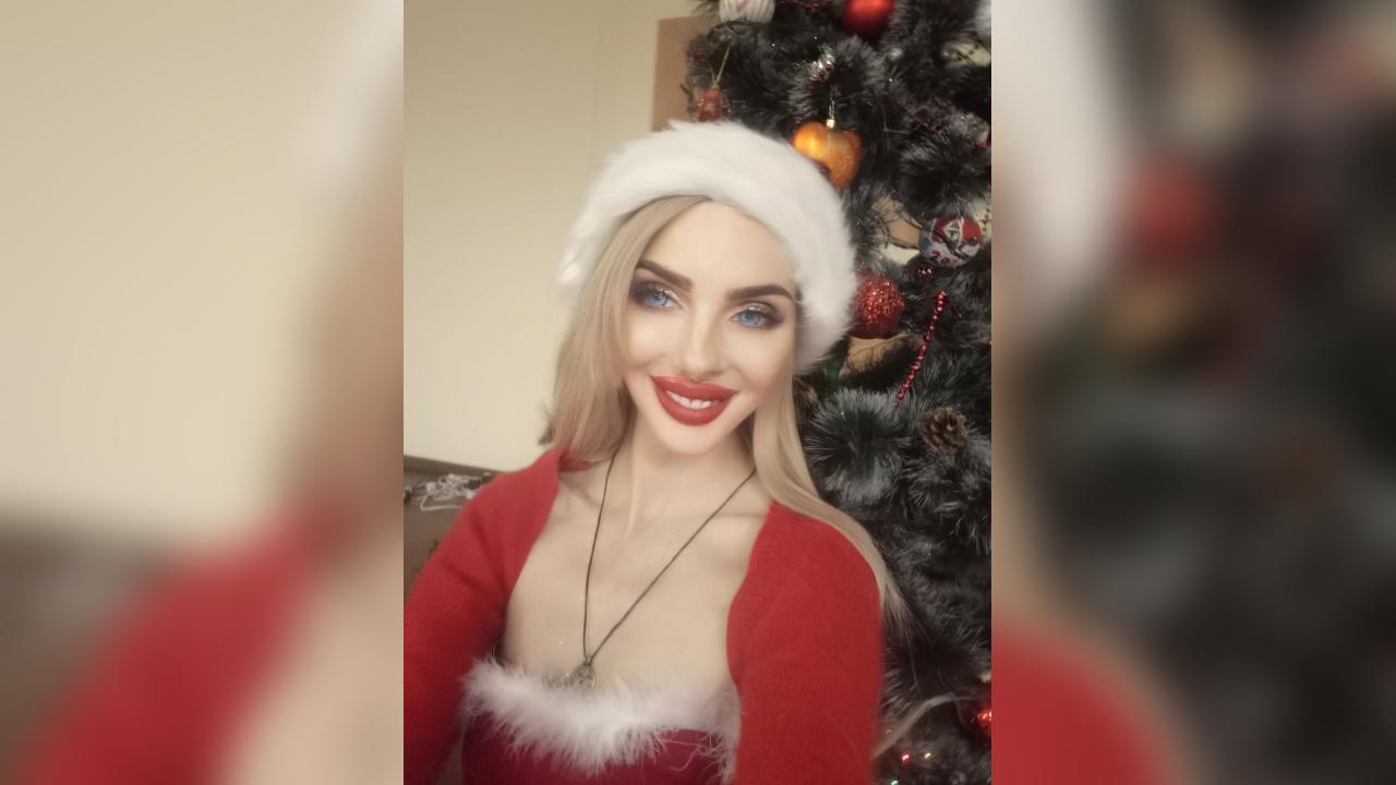 Webcam chat profile for MargoLin8643: Outfits