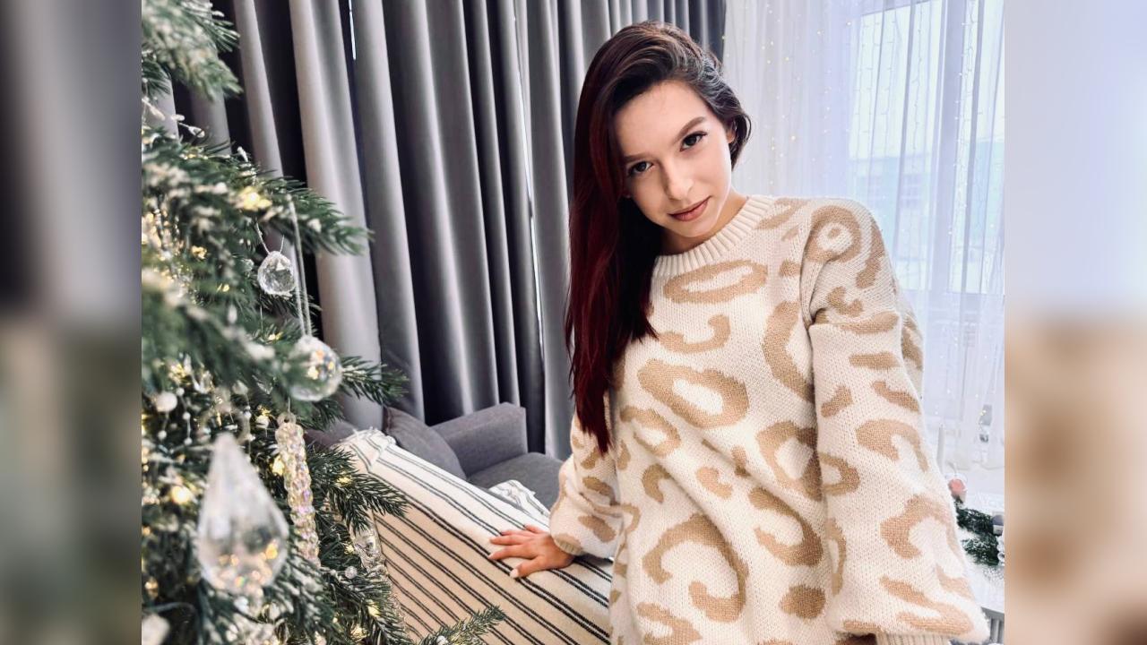 Webcam chat profile for ElzaX: Latex & rubber