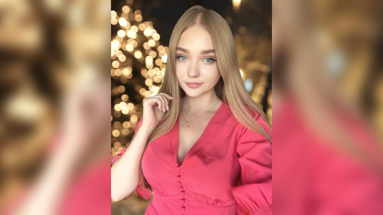 Webcam chat profile for BrightSun: Cooking