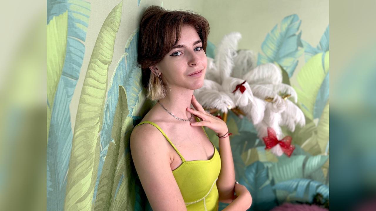 Webcam chat profile for MistyW89