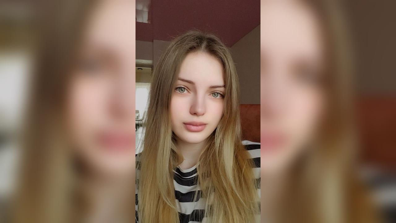 Webcam chat profile for SweetRinaKiss: Outfits