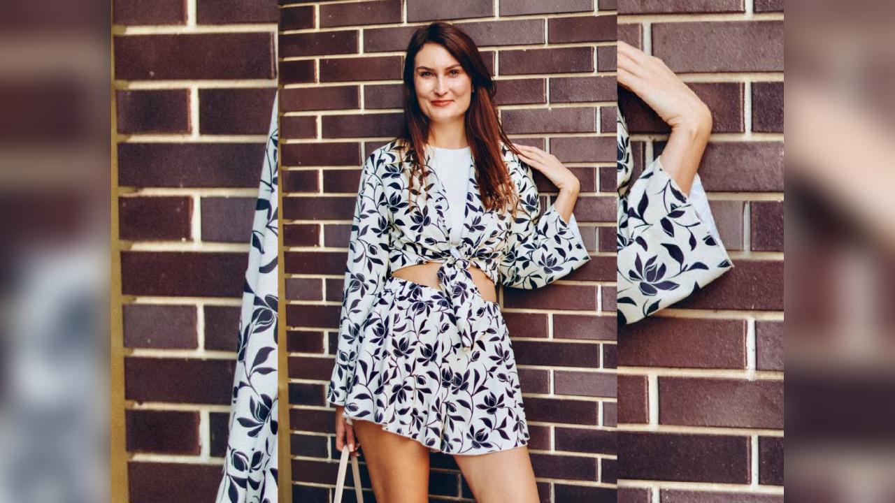 Webcam chat profile for etakainr: Legs, feet & shoes