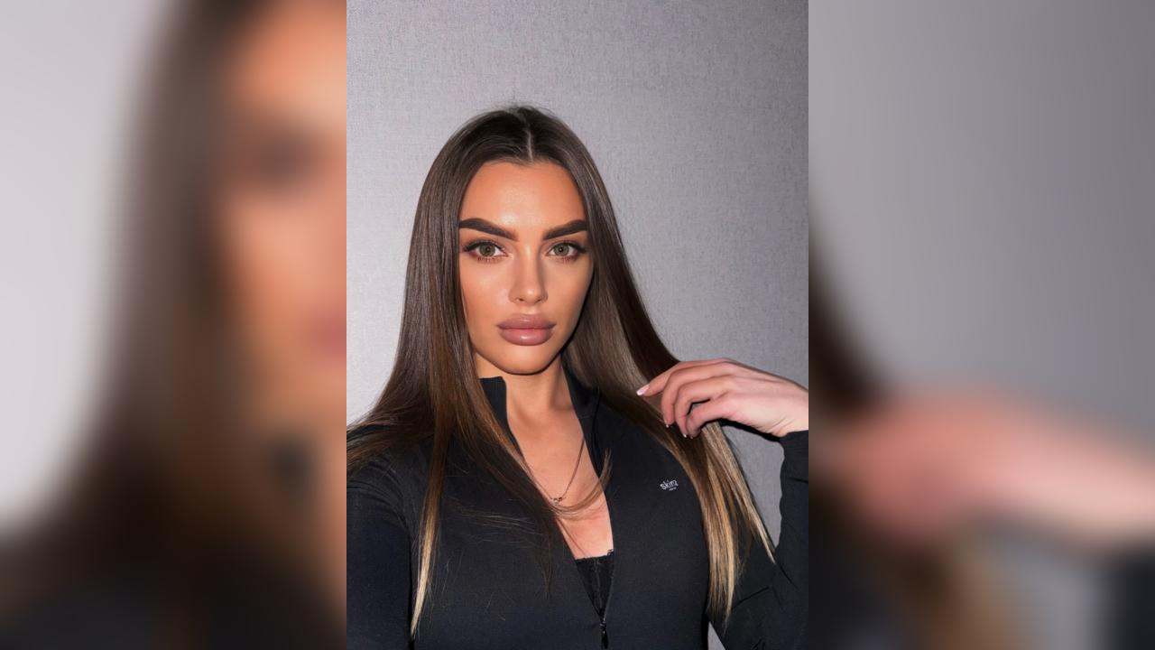 Webcam chat profile for MellyShine: Dancing