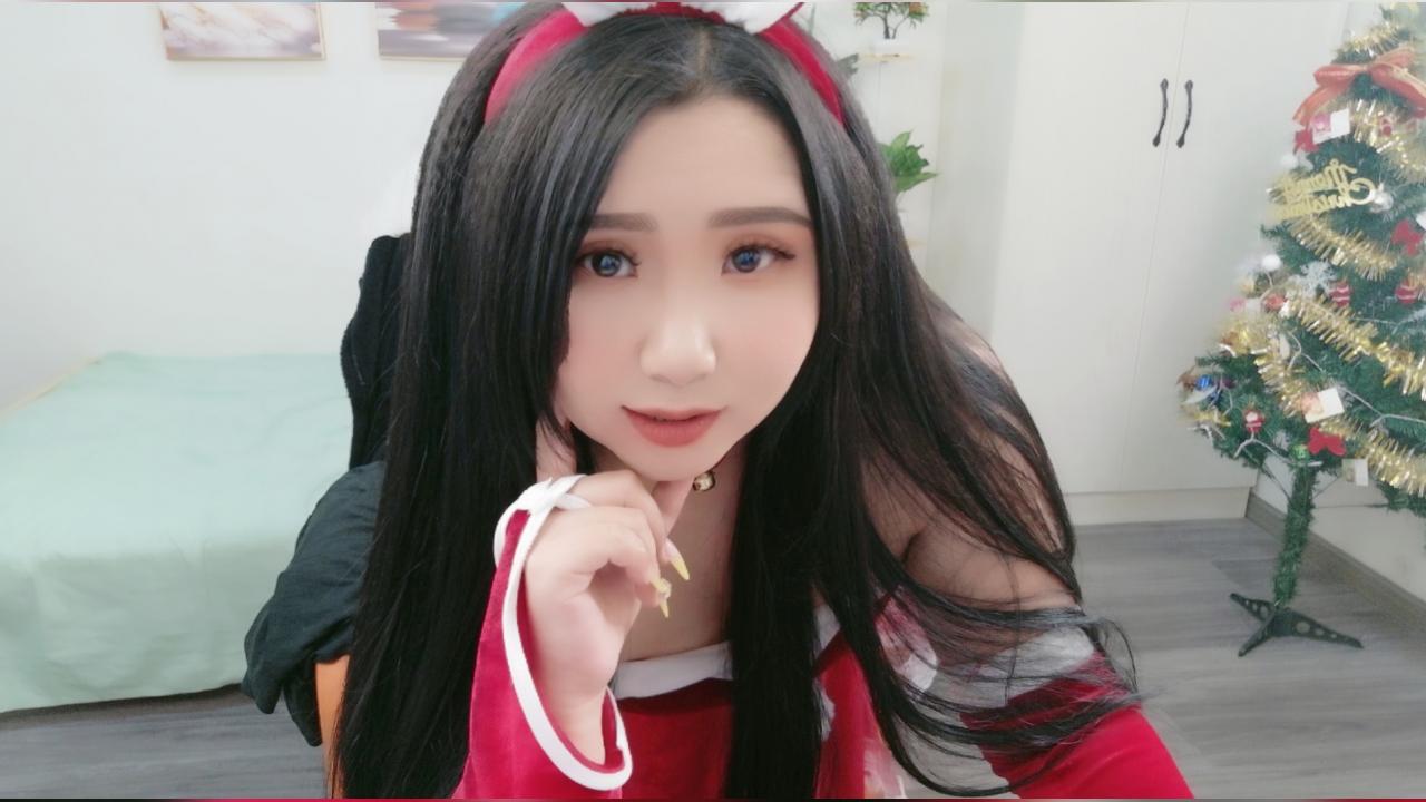 Webcam chat profile for BritneyEva: Leather